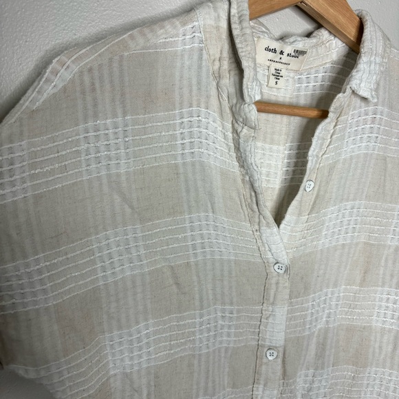 Anthropologie x Cloth & Stone Button Up Top small - Picture 2 of 5